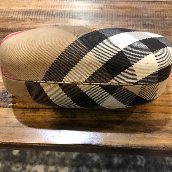 Burberry woman’s sunglasses - Picture 6 of 6